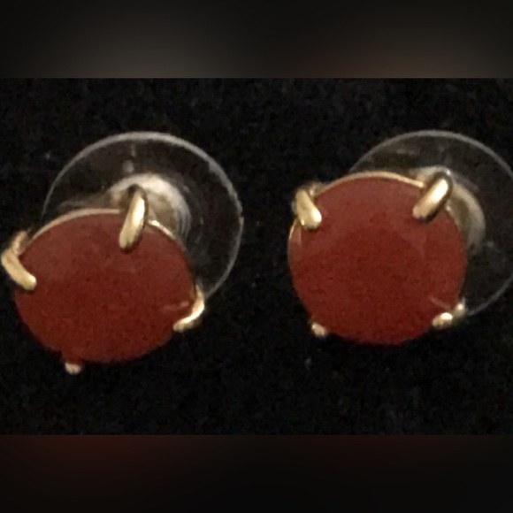 Elegant Gold and Coral Stone Stud Earrings - Picture 2 of 5